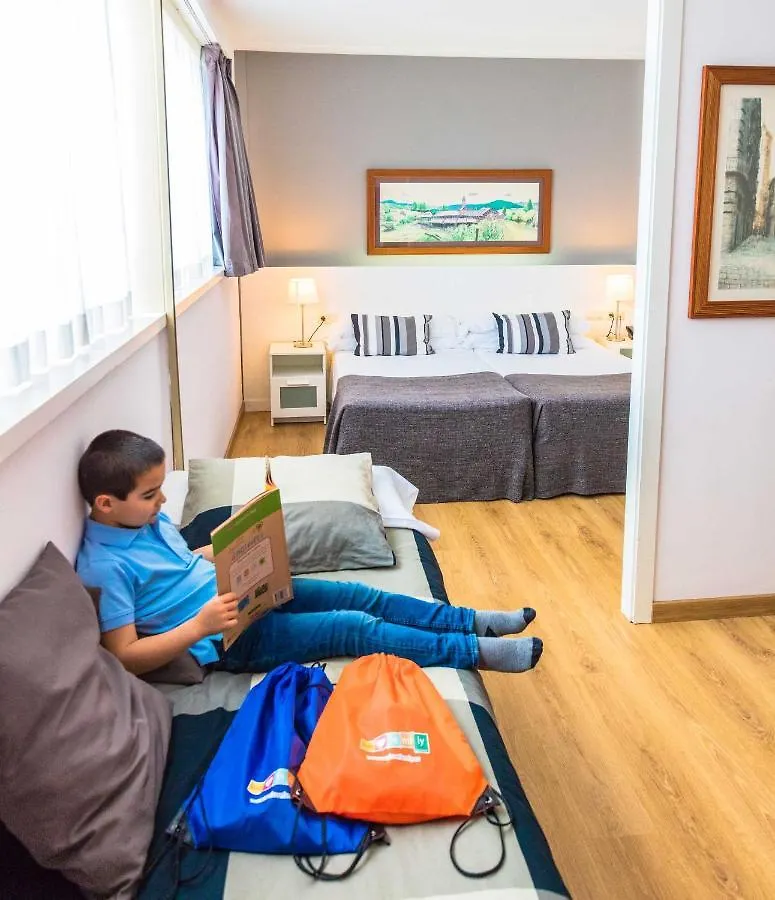Aparthotel Atenea ברצלונה